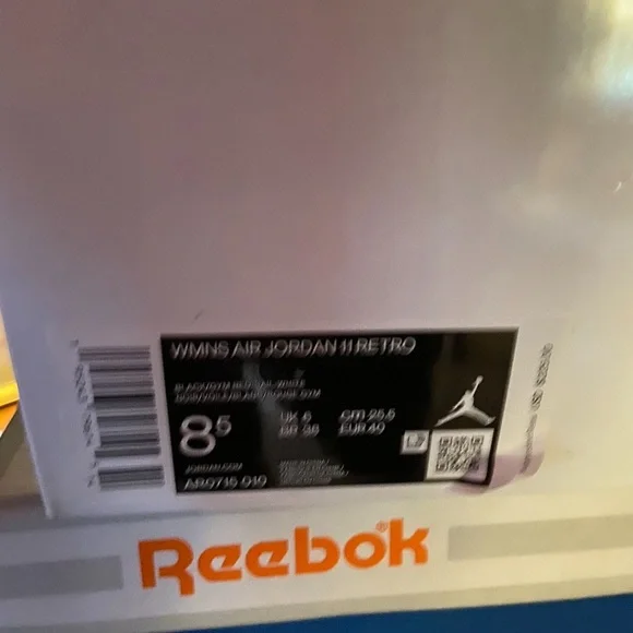 Jordan 11 animal instinct Women’s size 8.5 - Picture 2 of 2